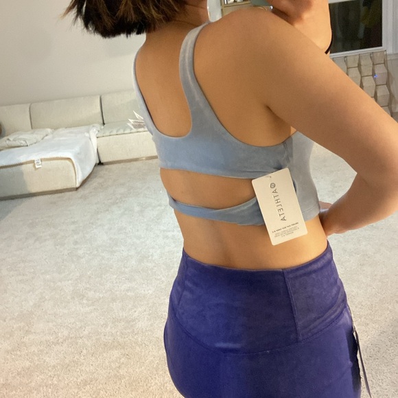 Athleta velvet cut out crop. S (A-C cups) - Picture 7 of 12